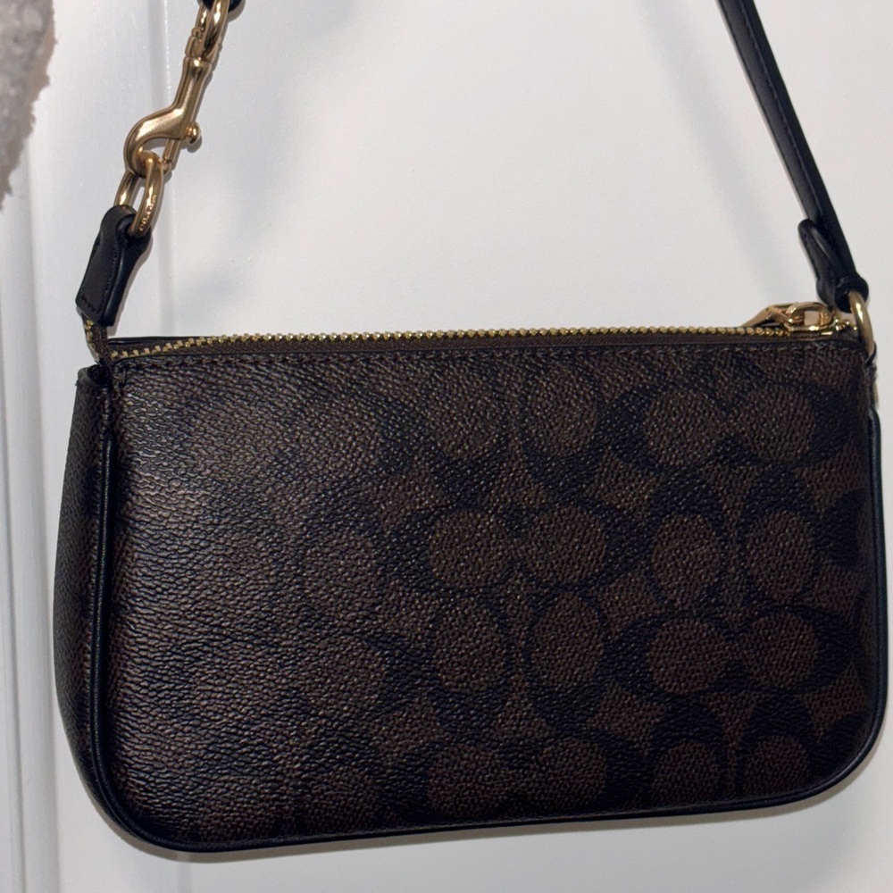 Coach Nolita 19 - Picture 7 of 9
